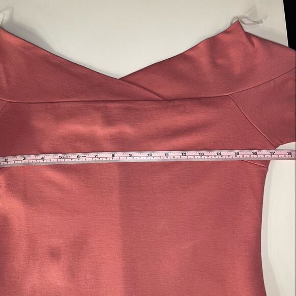In Style Dusty Rose Off The Shoulder Body Con Dress size Large - Picture 8 of 13